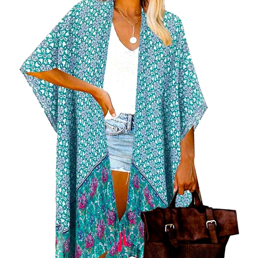 Women’s Boho kimono/cover-up. Beautiful floral green. One size fits most. NWT
